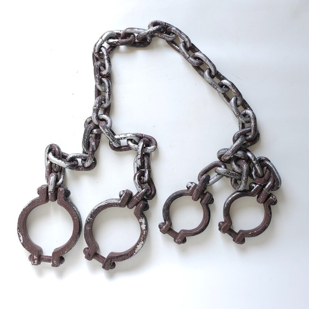 FUN Halloween plastic Metal Look Chain Light Weight Shackles 60"